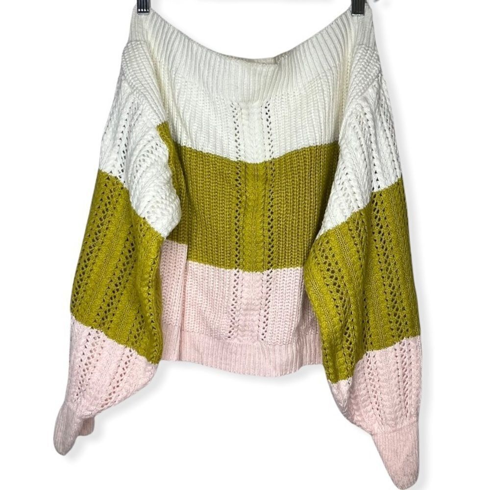 Blue Blush Sweater‎